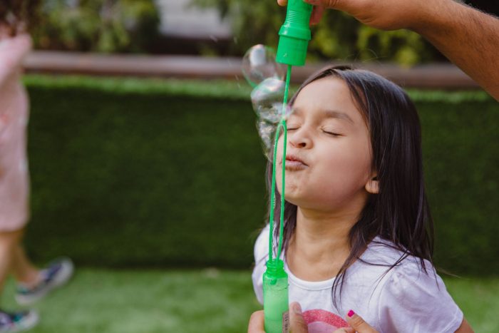 Réussir ses tubes à bulles de savon personnalisés